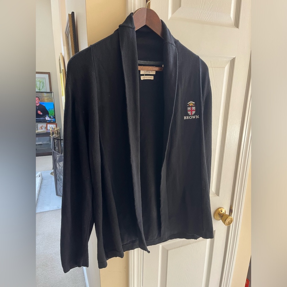Never worn! Brown University Crest . Black sweater ladies XXL COTTON CASHMERE